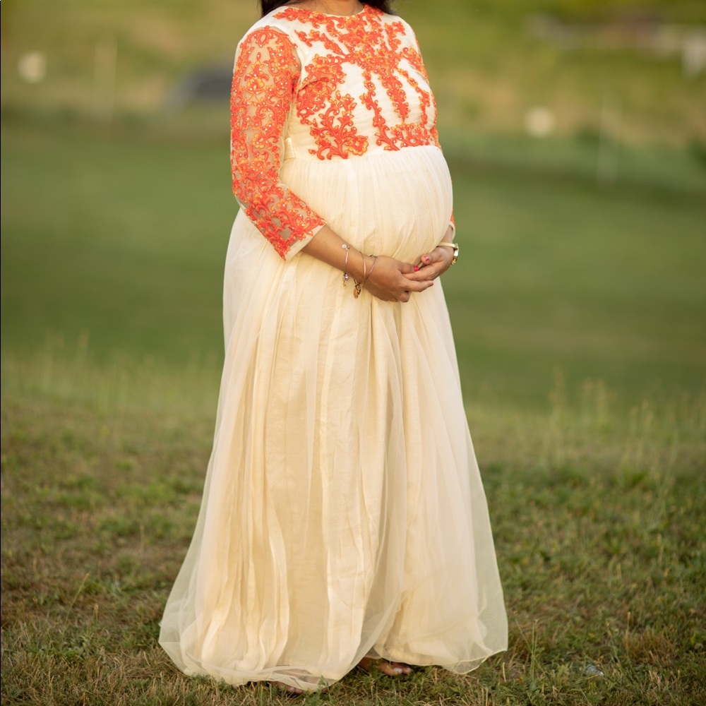 Beautiful Tulle Dress with Embroidery